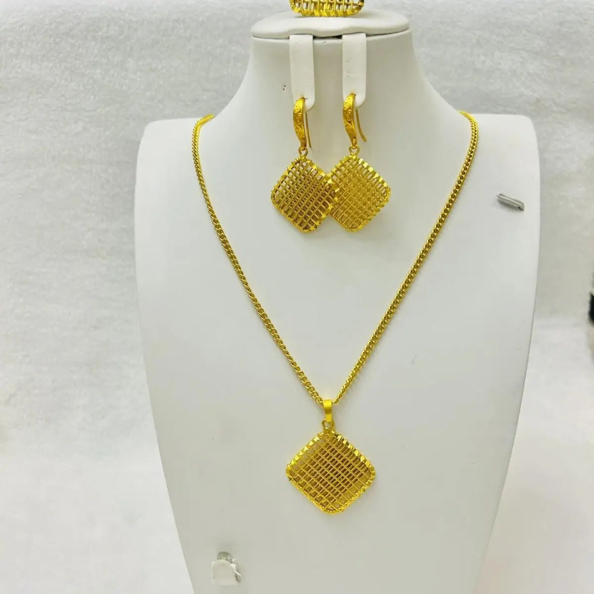 New Gold Plated Necklace Earrings for Women's Wedding Party Jewelry Set  DD10373