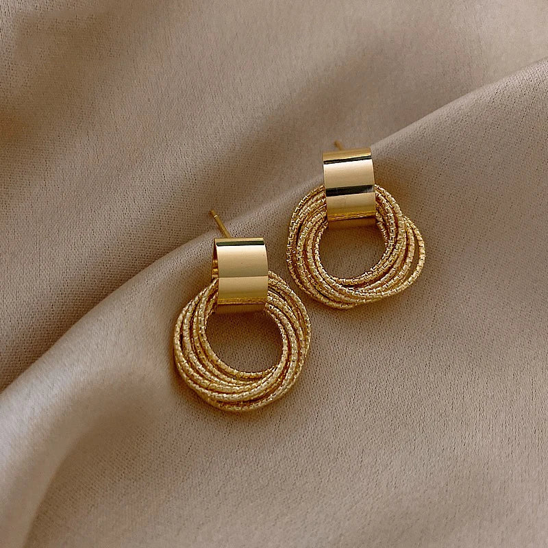 Retro Metallic Gold Colour Multiple Small Circle Pendant Earrings 2025 Jewellery fashion Wedding Party Unusual Earrings For Woman