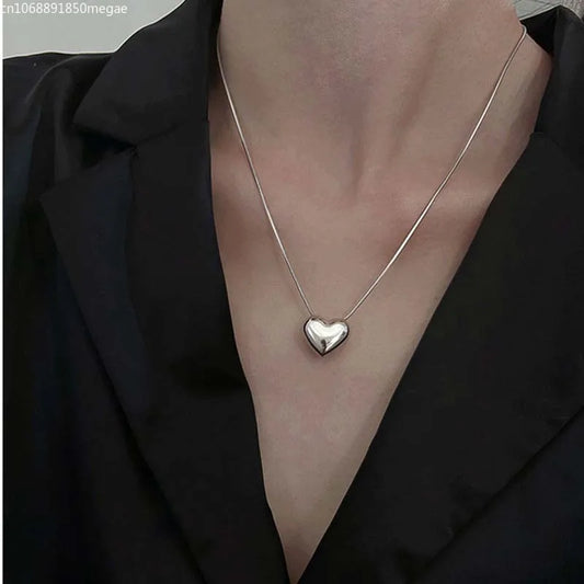 Vintage Love Heart Pendant Necklace for Women Simple Silver Color Thin Clavicle Chain Choker Necklaces Jewelry Birthday Gift