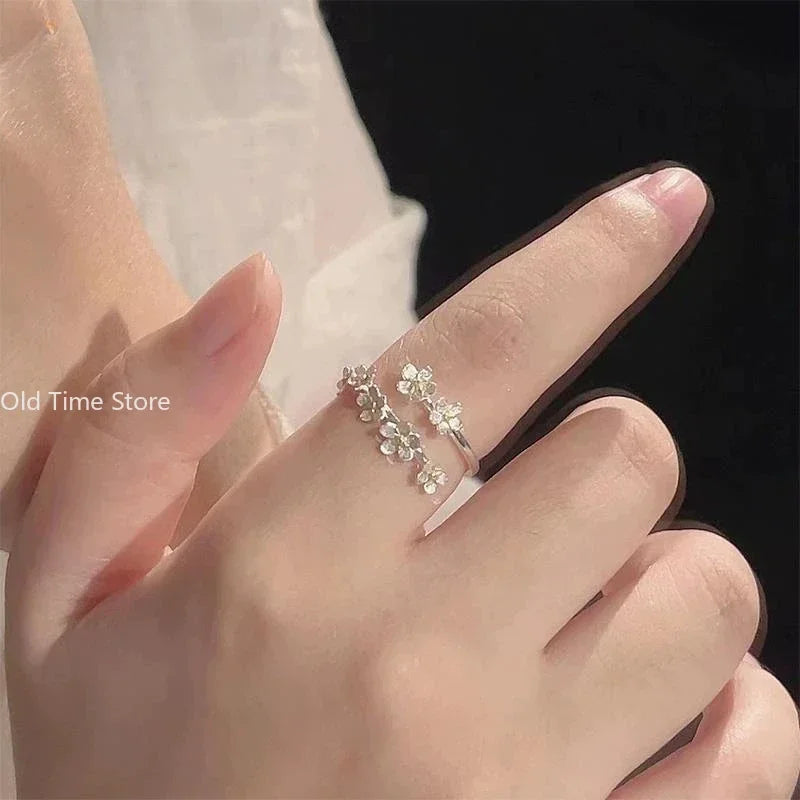 New Unique Delicate Flower Opening Adjustable Rings for Women Silver Color Minimalist Finger Ring Engagement Jewelry Female Gift